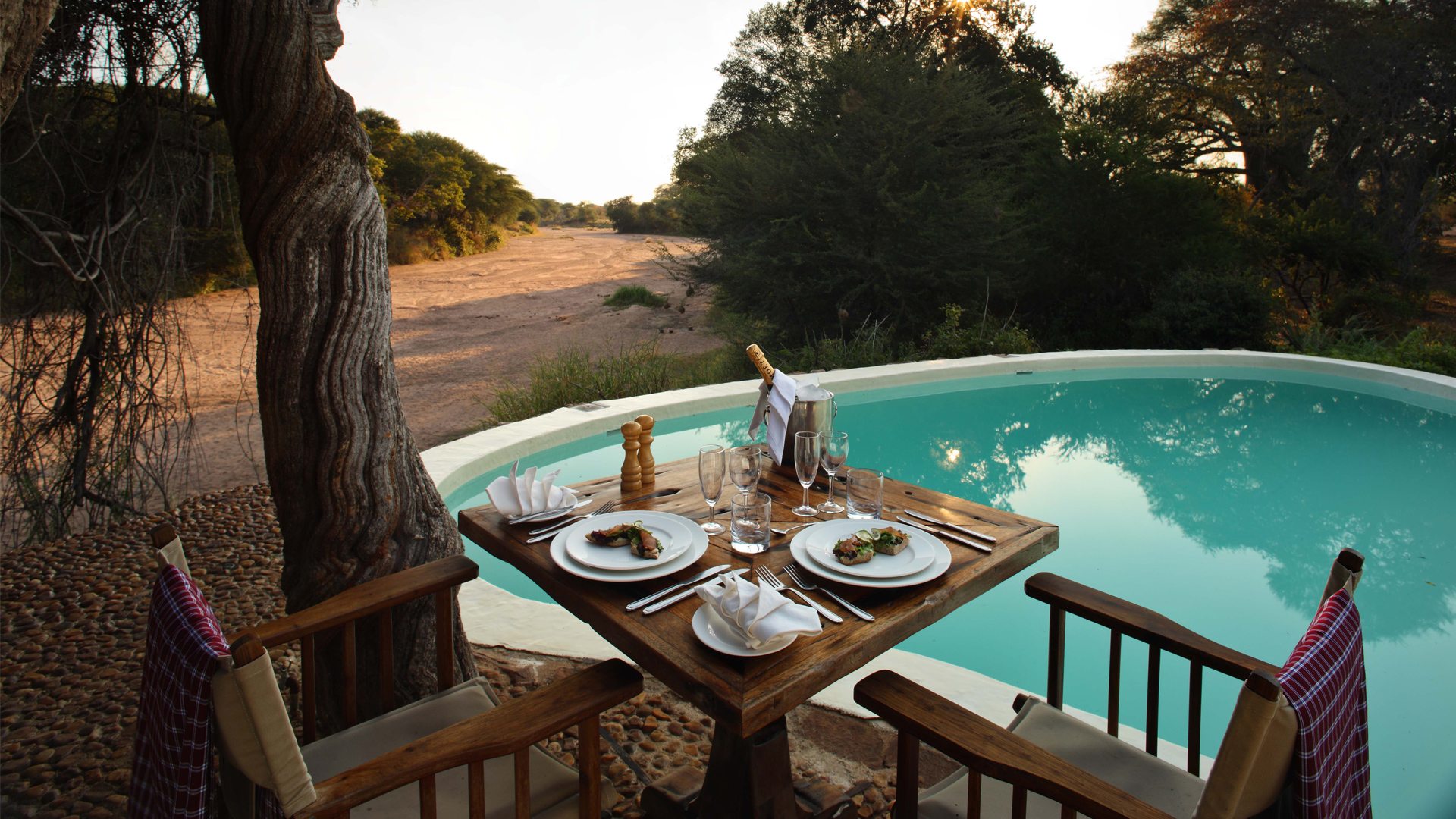 Jongomero - Lounge